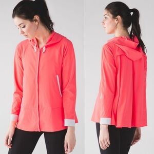 Lululemon Sun Showers Rain Jacket in Grapefruit/White Size 8